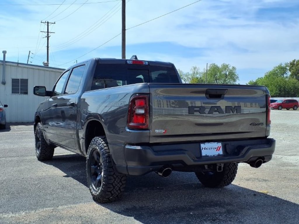 New 2027 Ram 1500 WARLOCK CREW CAB 4X4 5'7 BOX Pickup