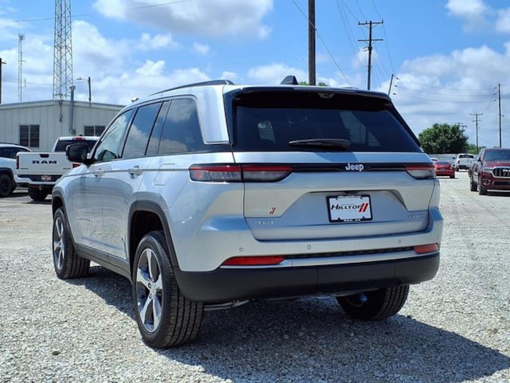 New 2026 Jeep Grand Cherokee LIMITED 4X4 Sport Utility