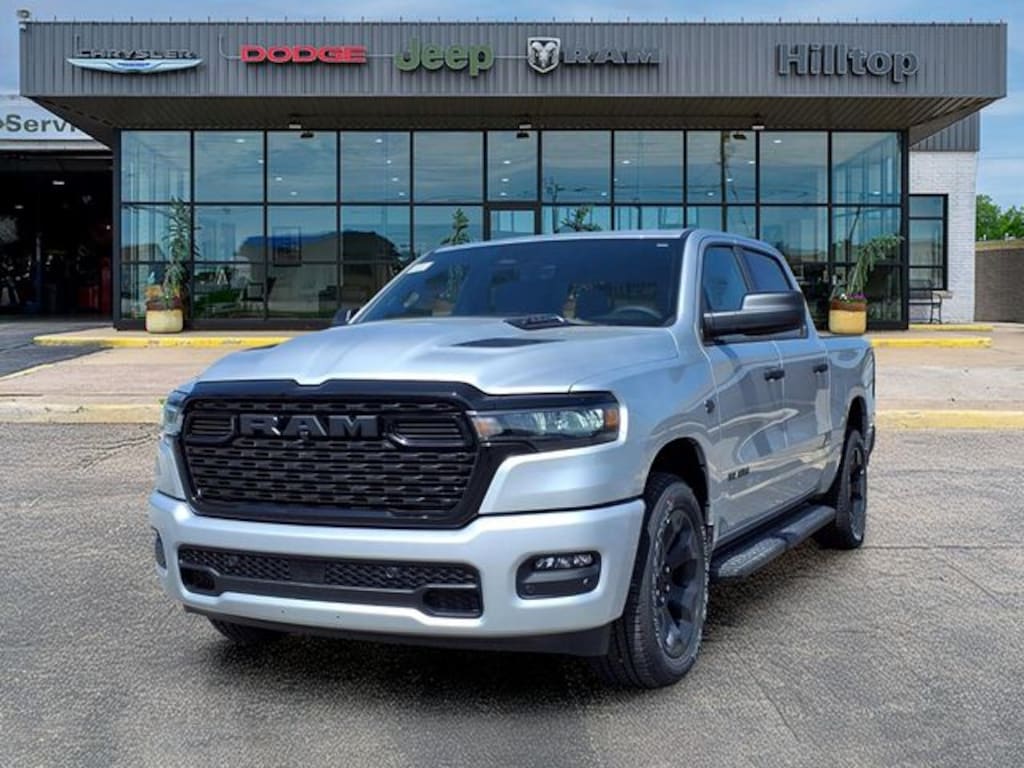 New 2027 Ram 1500 EXPRESS CREW CAB 4X4 5'7 BOX Pickup