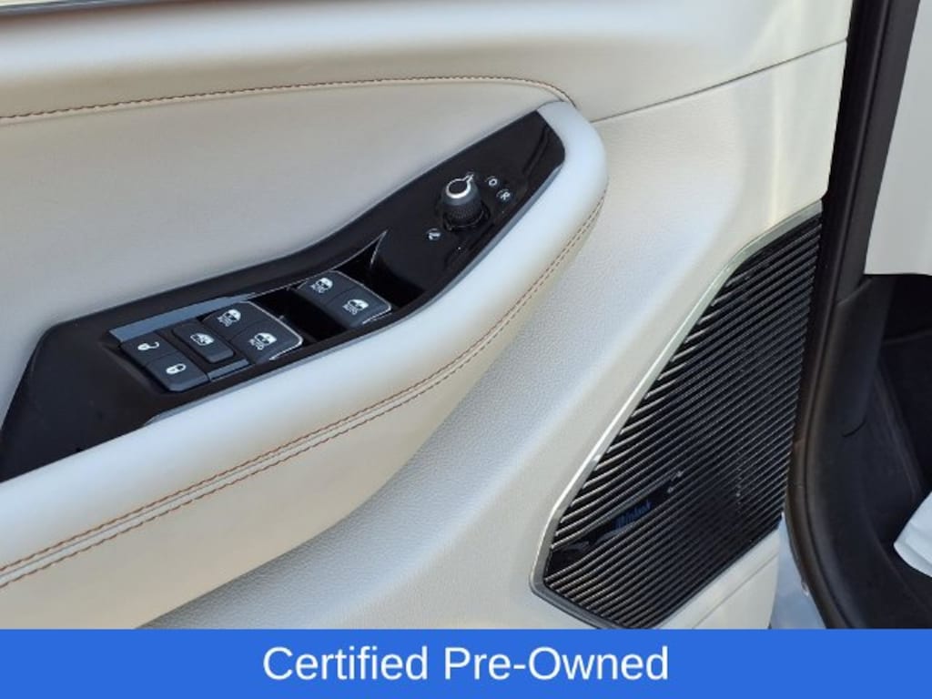 Used 2022 Jeep Grand Cherokee L Overland SUV