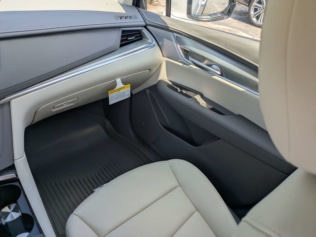 2026 Cadillac XT5 Premium Luxury - Photo 17