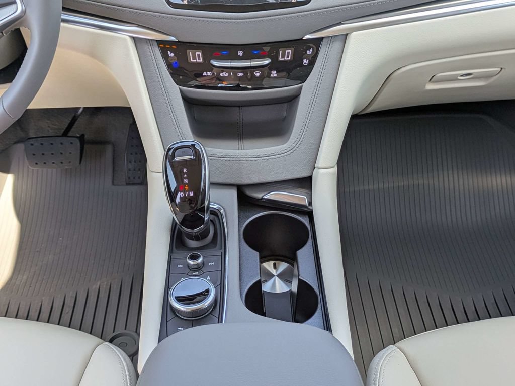 2026 Cadillac XT5 Premium Luxury - Photo 18