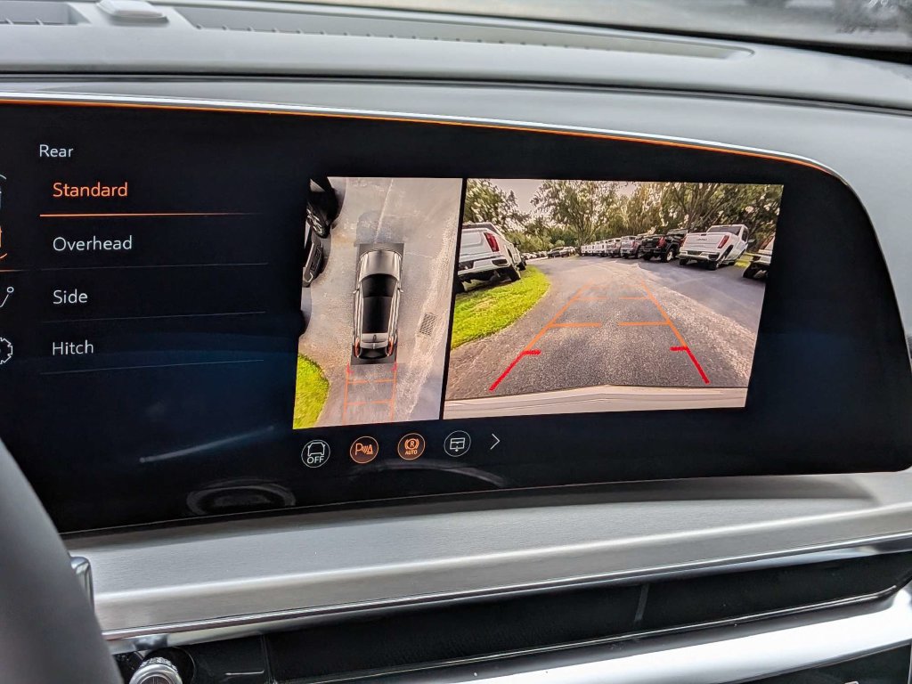 2027 Cadillac LYRIQ Luxury - Photo 24