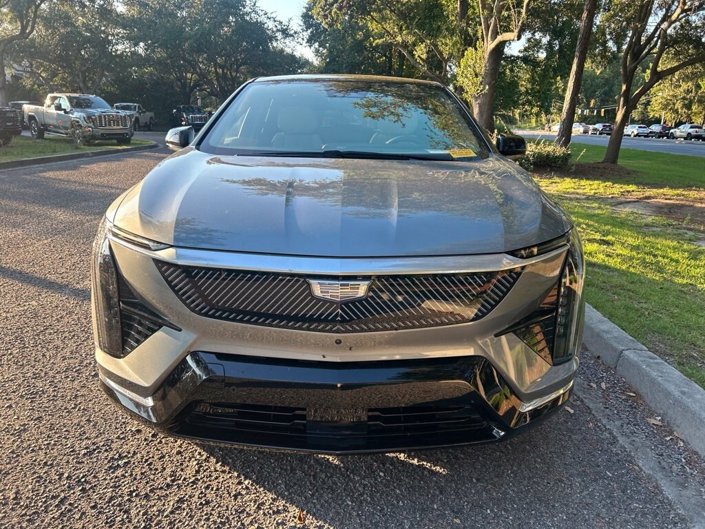 Used 2027 CADILLAC OPTIQ Luxury SUV