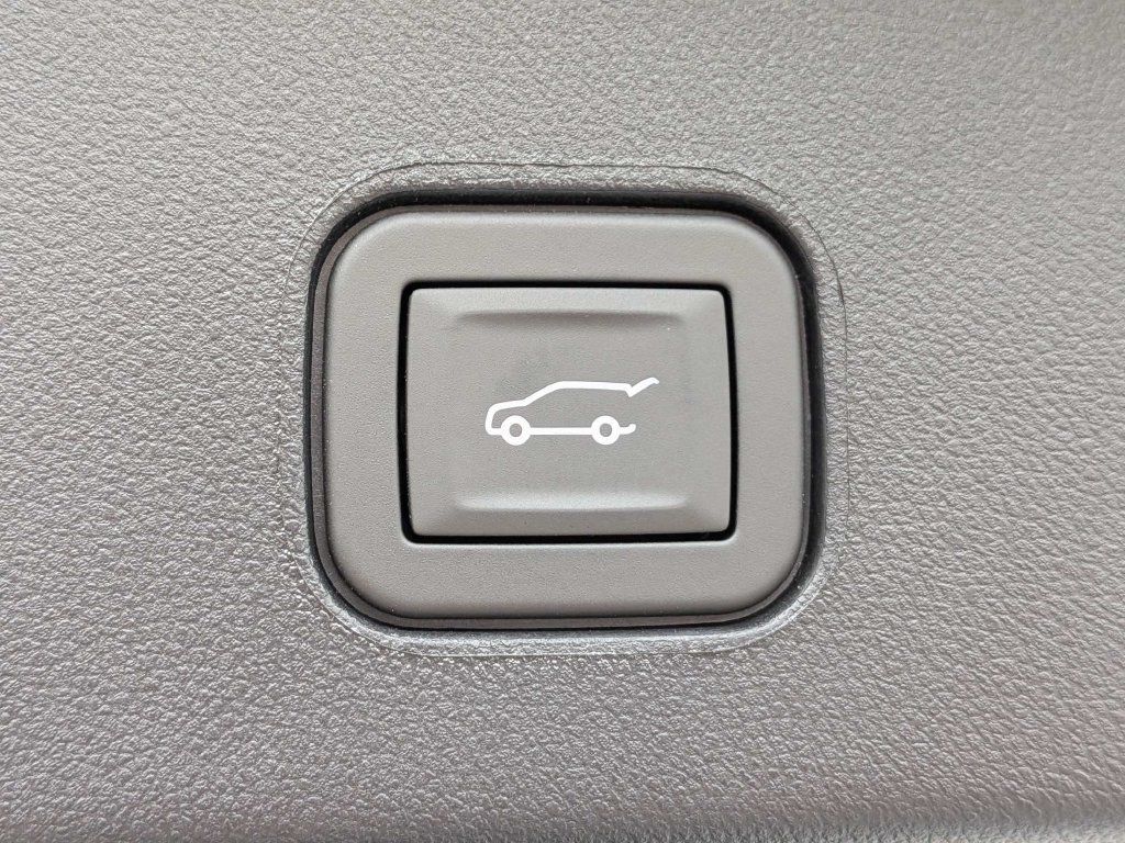 2027 Cadillac LYRIQ Luxury - Photo 15