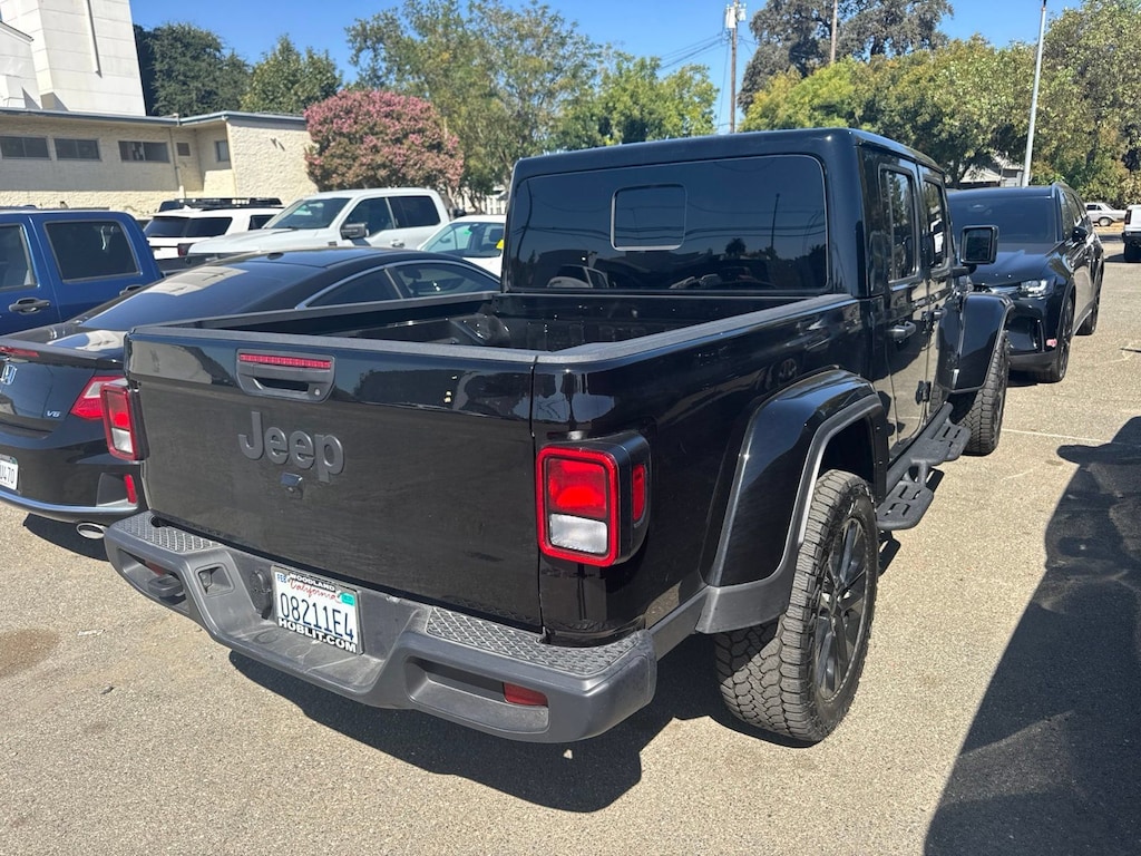 Certified 2025 Jeep Gladiator Nighthawk Truck