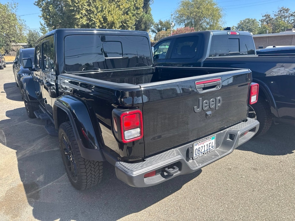 Certified 2025 Jeep Gladiator Nighthawk Truck
