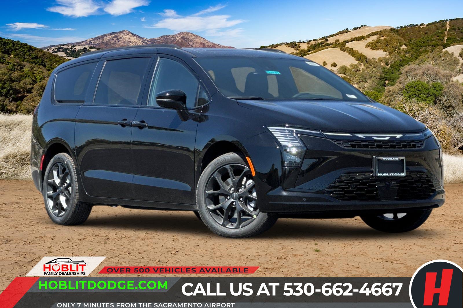2027 Chrysler Pacifica LIMITED AWD Passenger Van
