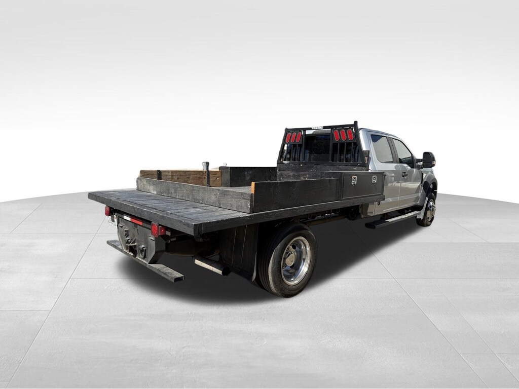 Used 2018 Ford F-550SD XL Crew Cab 4x4 w/ Flat Bed Chassis