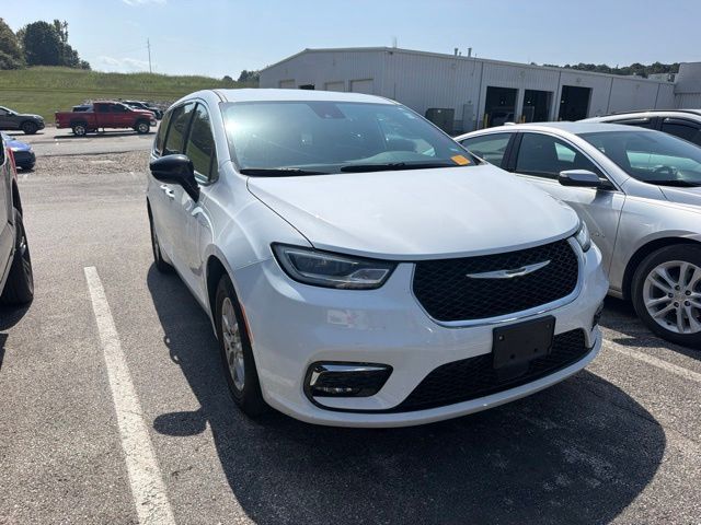 2025 Chrysler Pacifica