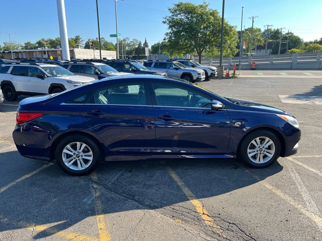 Used 2014 Hyundai Sonata GLS with VIN 5NPEB4AC1EH887845 for sale in Ferndale, MI