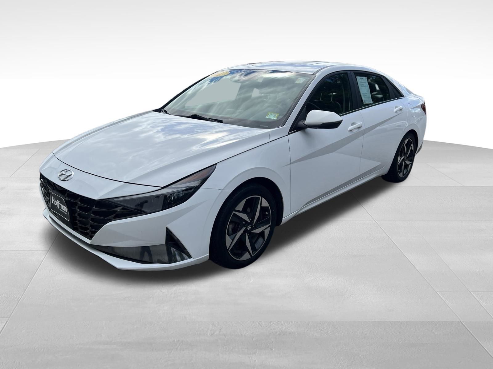 2023 Hyundai Elantra Limited - Photo 8