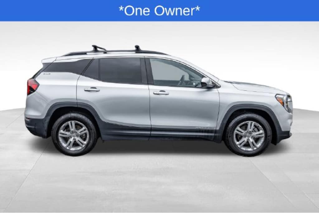 Used 2022 GMC Terrain SLE SUV