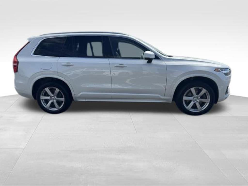 Used 2023 Volvo XC90 B5 AWD Core SUV