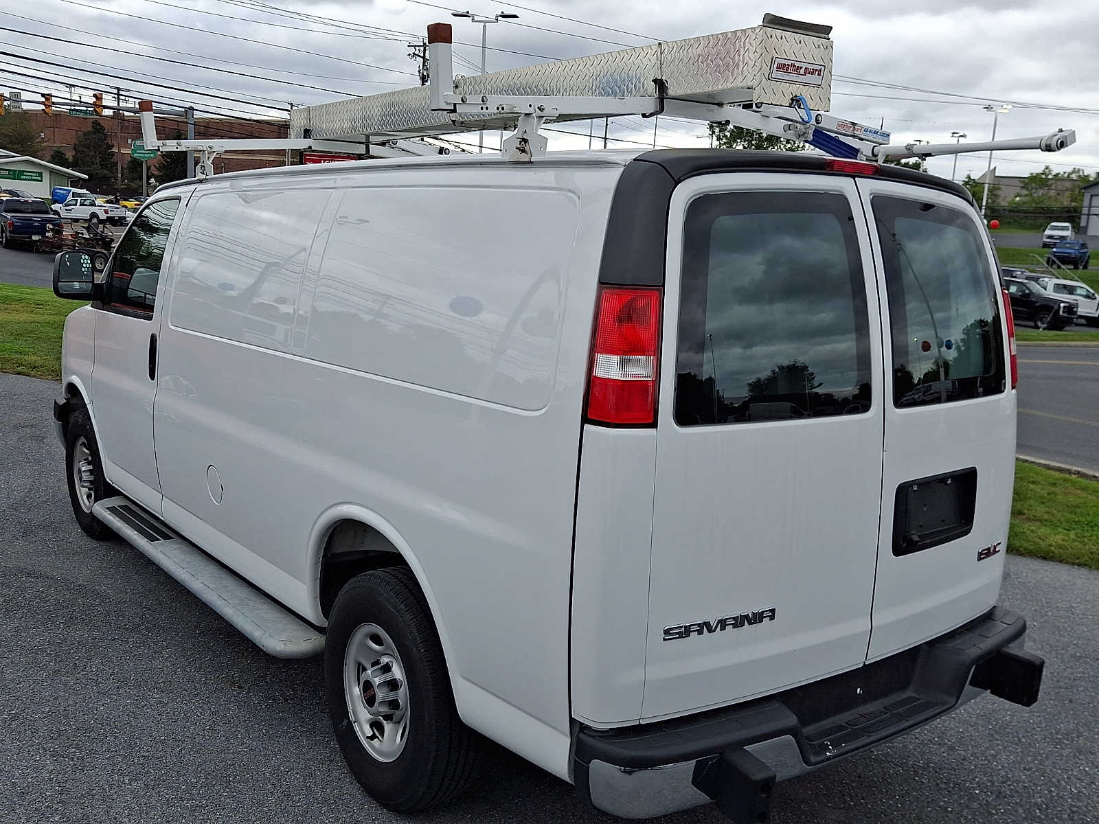 Used 2025 GMC Savana Cargo Van RWD 2500 135