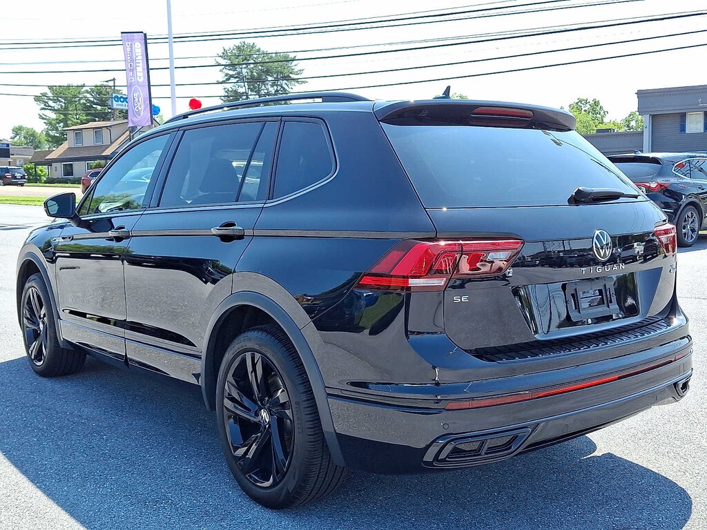 Certified 2024 Volkswagen Tiguan SE R-Line Black 2.0T 4MOTION