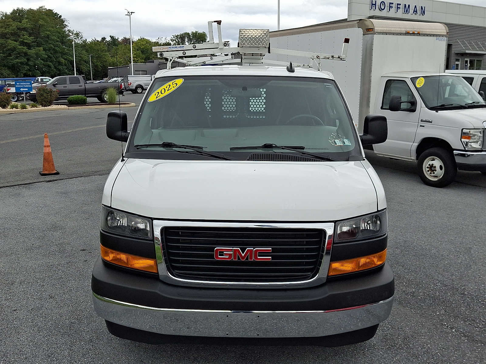 Used 2025 GMC Savana Cargo Van RWD 2500 135