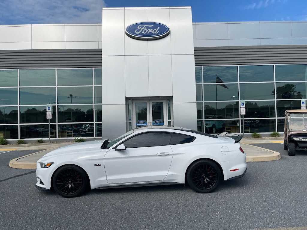 Used 2017 Ford Mustang GT Premium Fastback