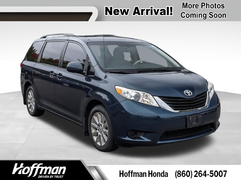 2011 Toyota Sienna LE