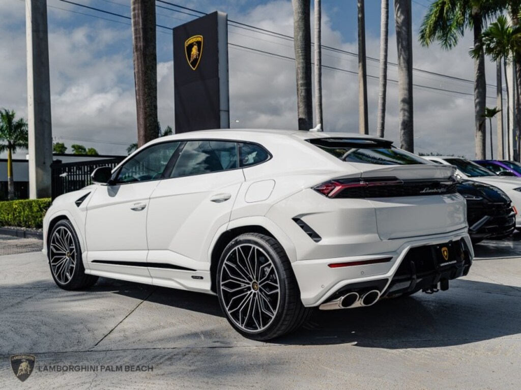 New 2026 Lamborghini Urus SE SUV