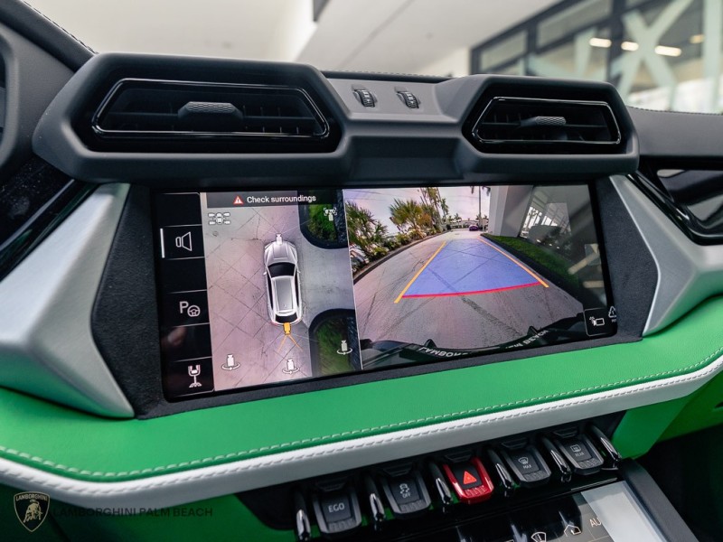 2026 Lamborghini Urus SE - Photo 18
