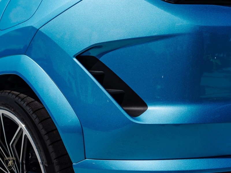 2026 Lamborghini Urus SE - Photo 10