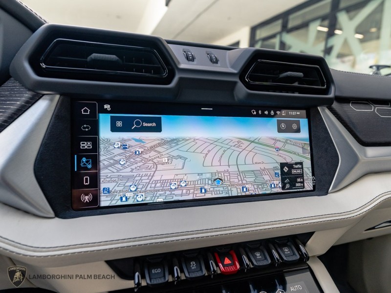 2026 Lamborghini Urus SE - Photo 18