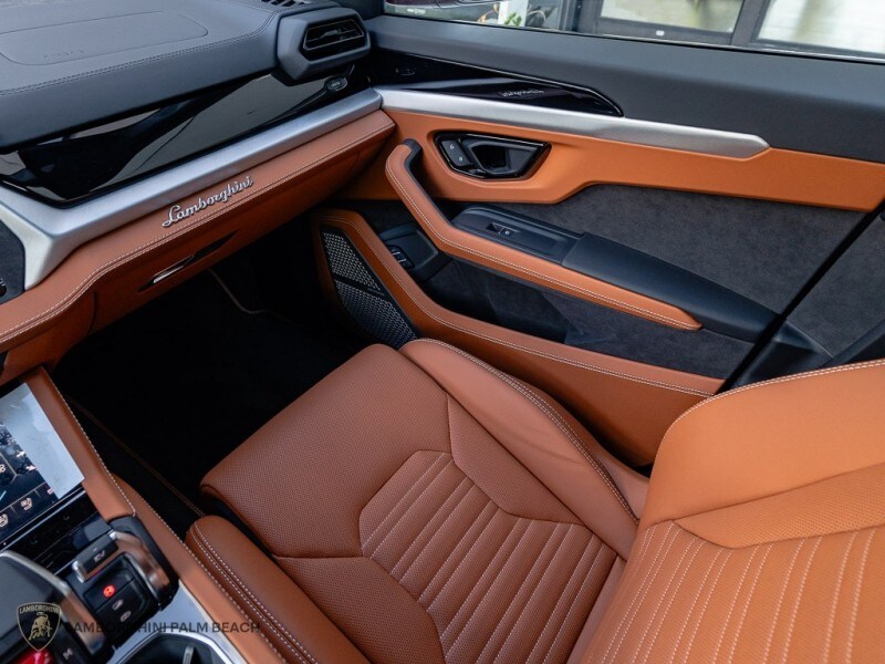 2026 Lamborghini Urus SE - Photo 6