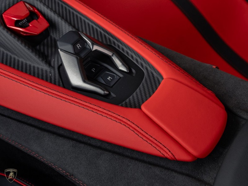 2026 Lamborghini Revuelto Base - Photo 15