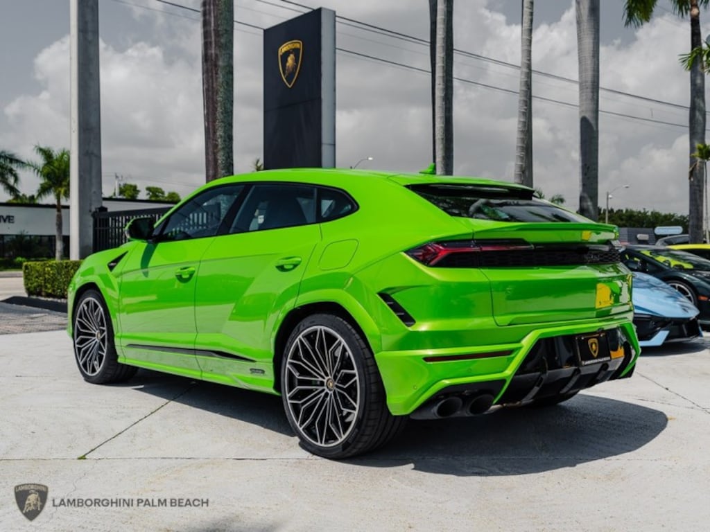 Used 2025 Lamborghini Urus SE SUV