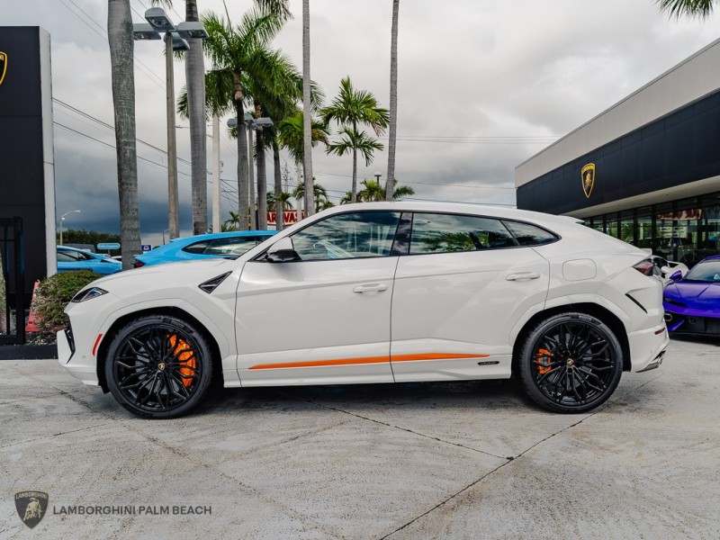 New 2026 Lamborghini Urus SE SUV