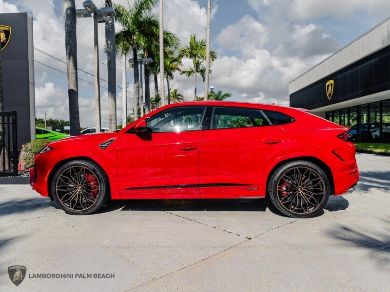 2026 Lamborghini Urus SE - Photo 2