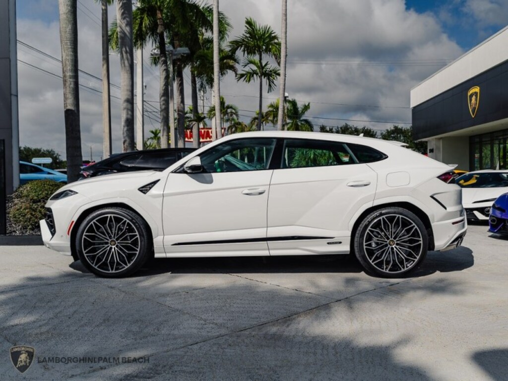 New 2026 Lamborghini Urus SE SUV
