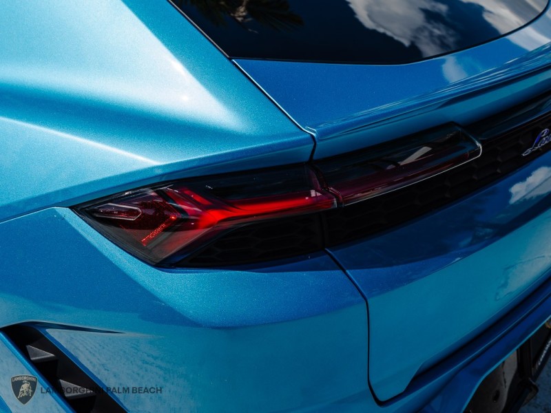 2026 Lamborghini Urus SE - Photo 9