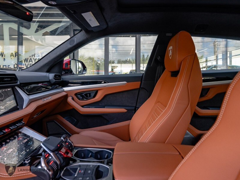 2026 Lamborghini Urus SE - Photo 16