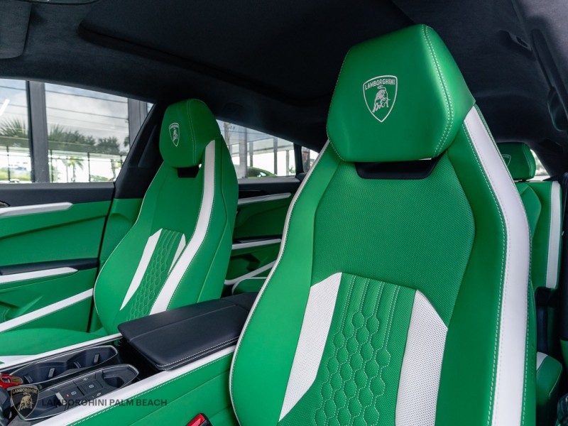 2026 Lamborghini Urus SE - Photo 11