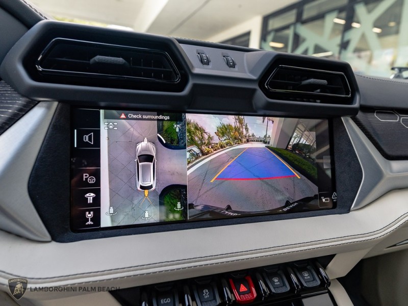 2026 Lamborghini Urus SE - Photo 17