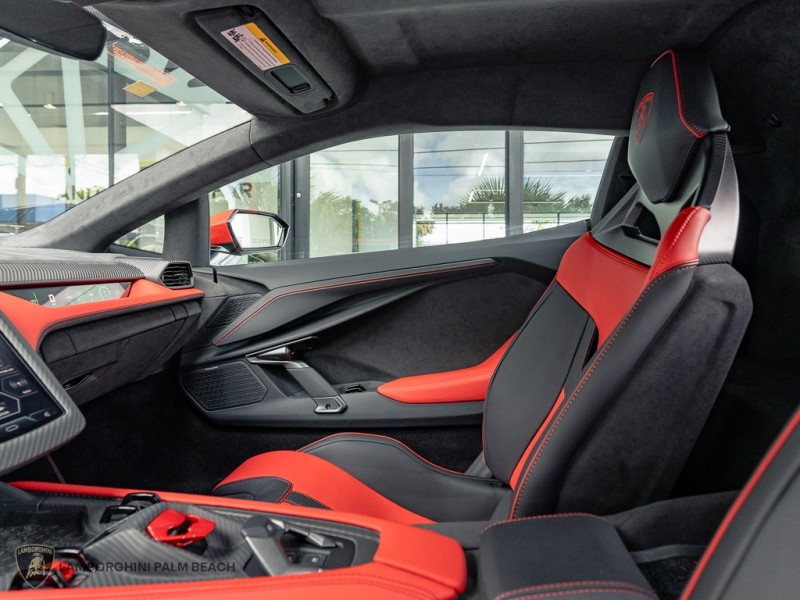 2026 Lamborghini Revuelto Base - Photo 21
