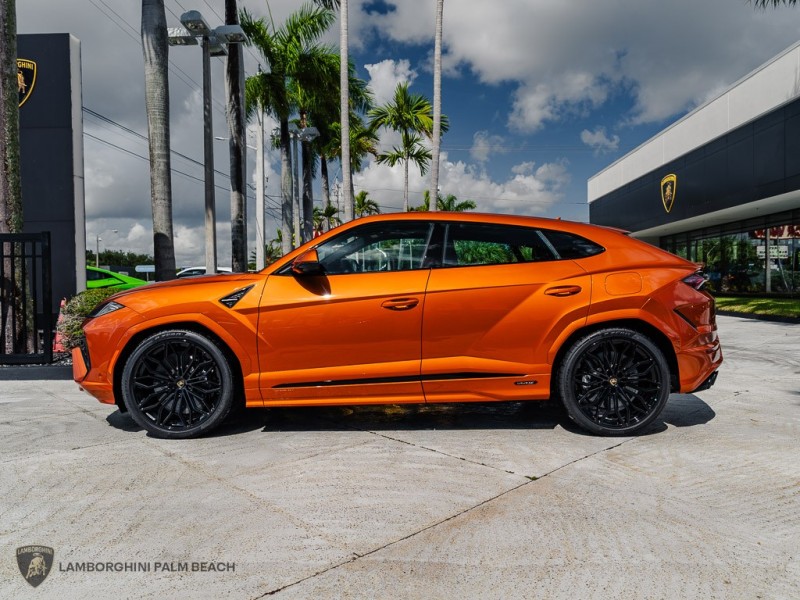 New 2026 Lamborghini Urus SE SUV