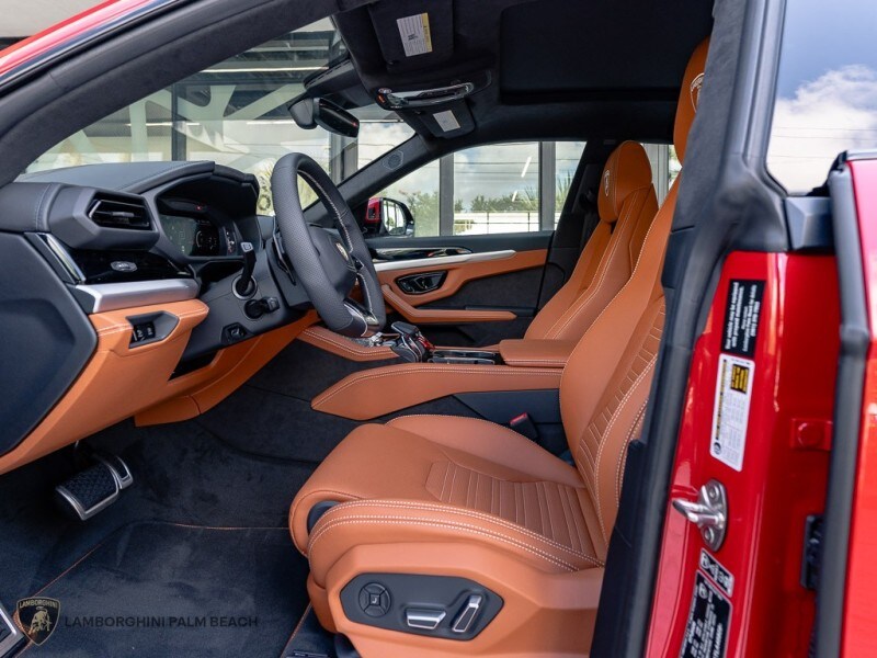 2026 Lamborghini Urus SE - Photo 15