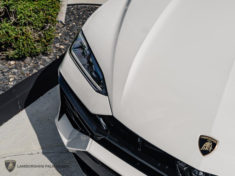 2026 Lamborghini Urus SE - Photo 6