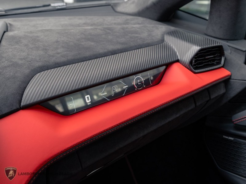 2026 Lamborghini Revuelto Base - Photo 10