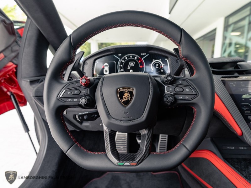 2026 Lamborghini Revuelto Base - Photo 18