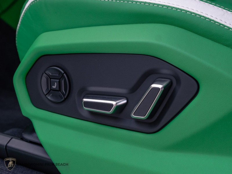 2026 Lamborghini Urus SE - Photo 15
