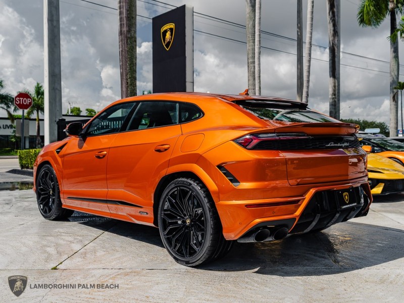 New 2026 Lamborghini Urus SE SUV