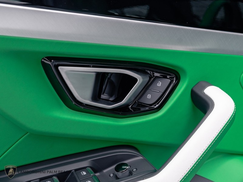 2026 Lamborghini Urus SE - Photo 26