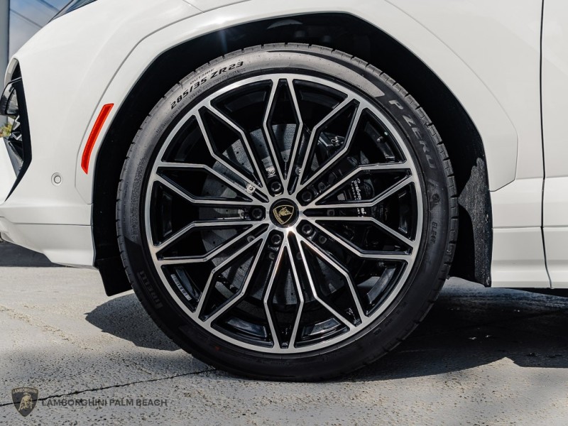2026 Lamborghini Urus SE - Photo 29