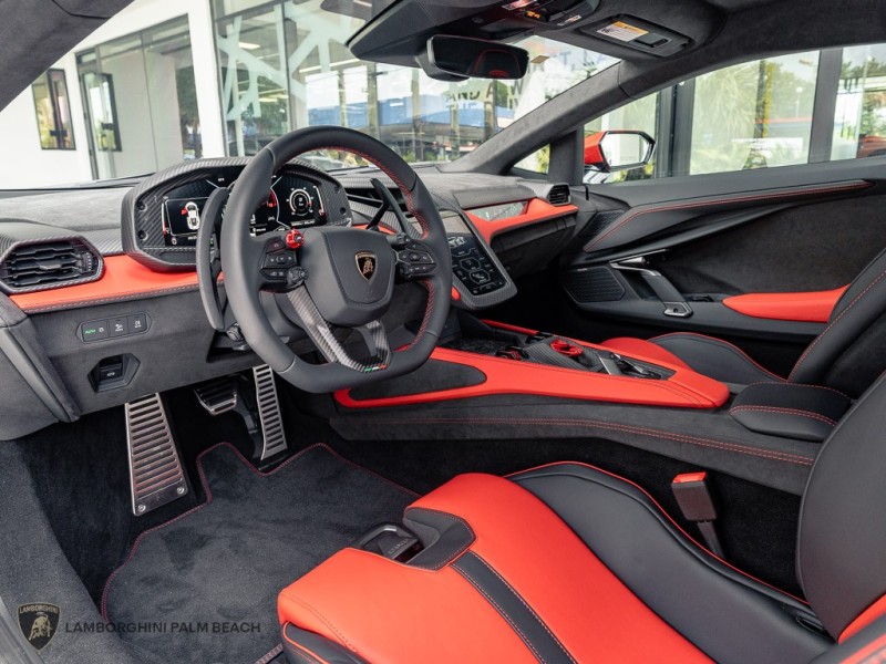 2026 Lamborghini Revuelto Base - Photo 19