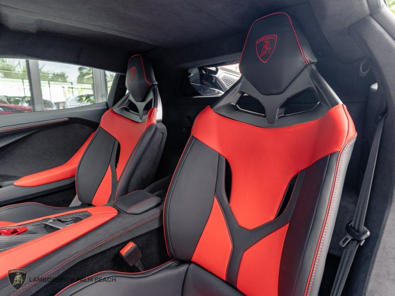 2026 Lamborghini Revuelto Base - Photo 22