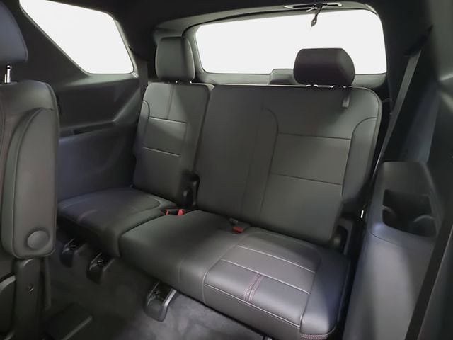 2023 Chevrolet Traverse RS - Photo 35
